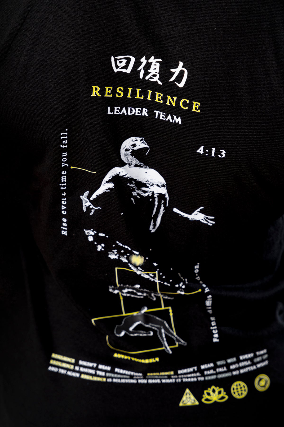 Camiseta Black Resilience - TEAM LEADER 26 road to FITLAND