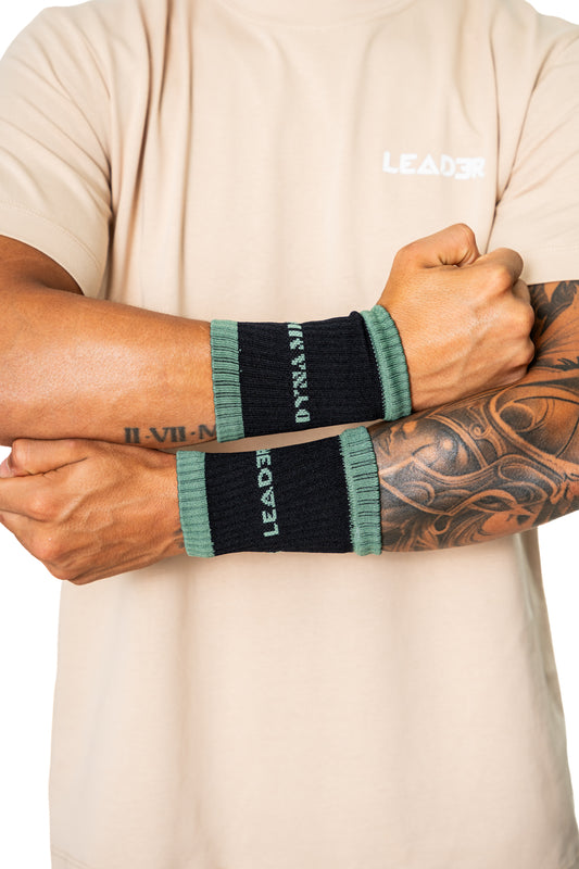 WRISTBAND DINAMYC (muñequera de sudor) Negra con Vede Salvía