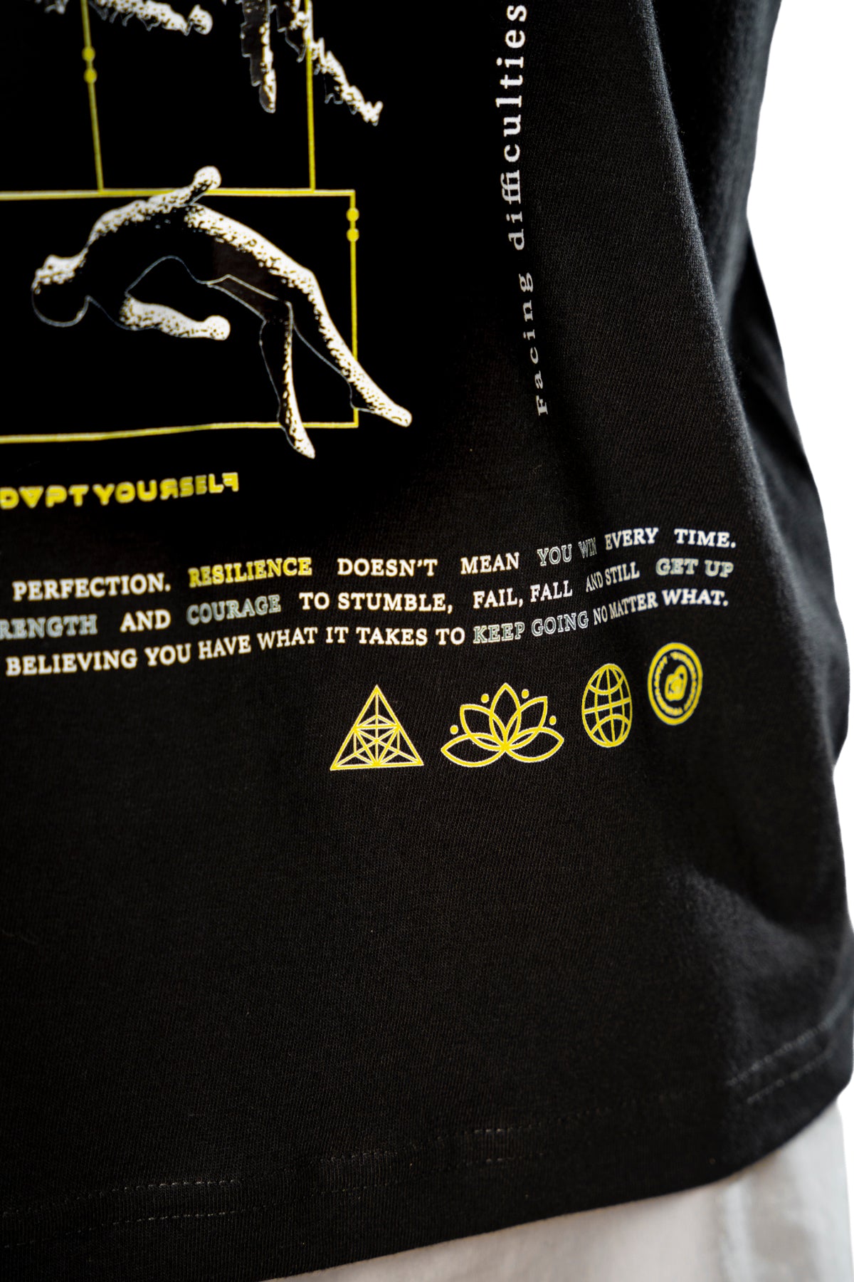 Camiseta Black Resilience - TEAM LEADER 26 road to FITLAND