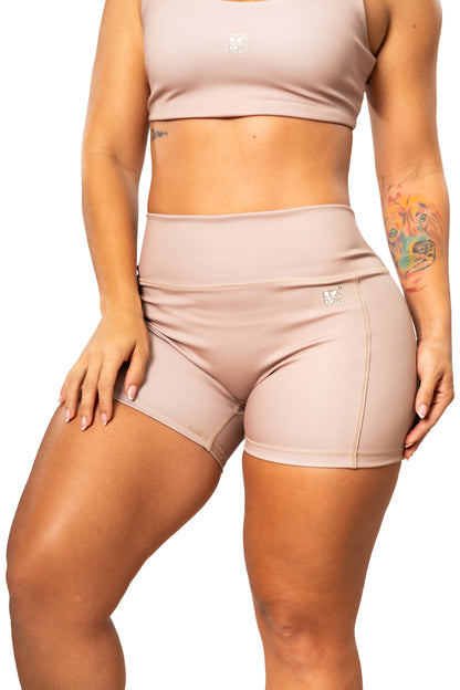 Short Dynamic Nude